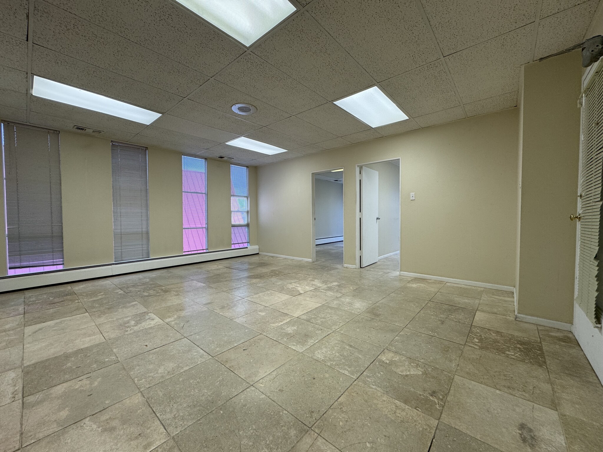 1449 W Littleton Blvd, Littleton, CO for lease Building Photo- Image 1 of 5