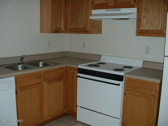 8251 W Mystery Dr, Arizona City, AZ à vendre - Photo intérieure - Image 2 de 8
