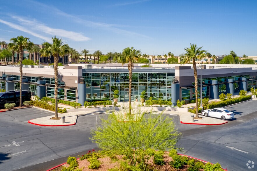 2230-2240 Corporate Cir, Henderson, NV à louer - Photo du bâtiment - Image 1 de 15