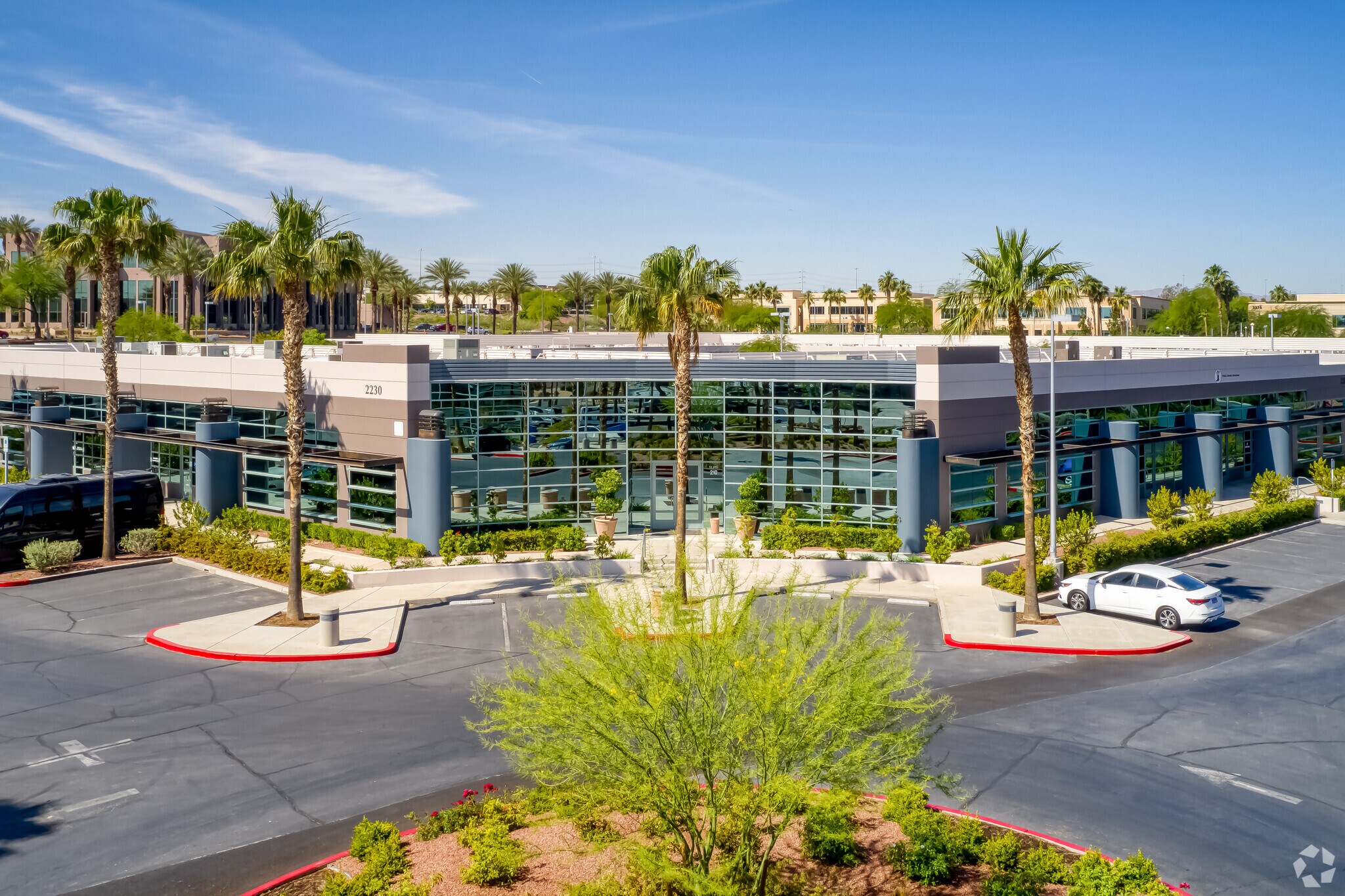 2230-2240 Corporate Cir, Henderson, NV à louer Photo du bâtiment- Image 1 de 16