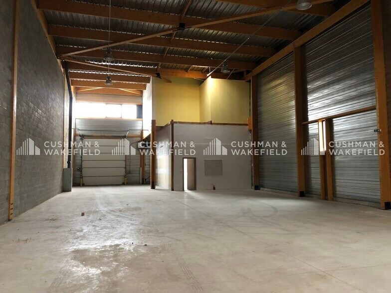 Flex in Strasbourg for lease - Interior Photo - Image 3 of 10