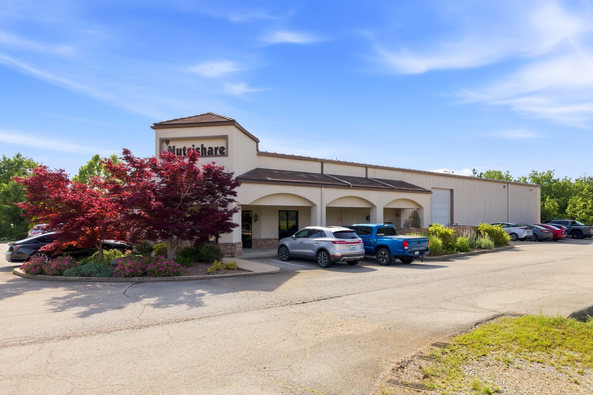 11020 Plantside Dr, Louisville, KY for lease Building Photo- Image 1 of 47