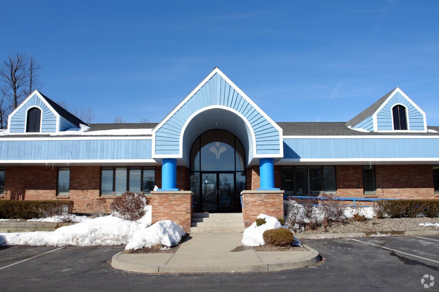 2 Chelsea Pl, Clifton Park, NY à vendre - Photo principale - Image 1 de 103