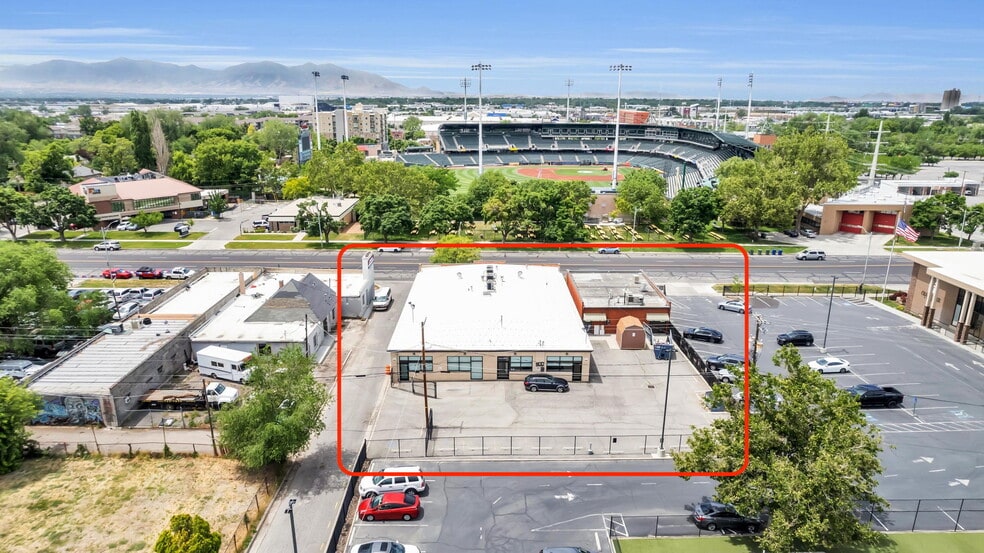 1345 S Main and 1337 S Main for Sale portfolio of 2 properties for sale on LoopNet.ca - Aerial - Image 3 of 8