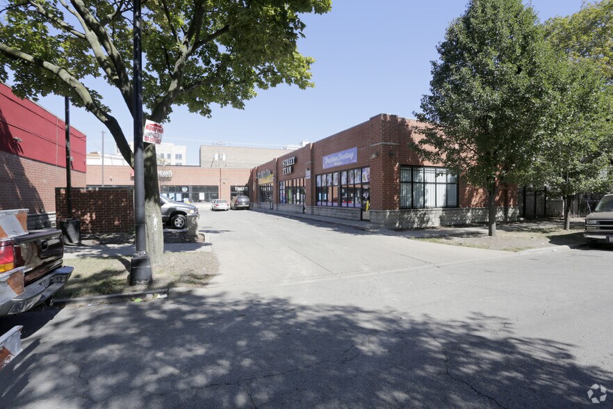 3948-3958 W Monroe St, Chicago, IL à vendre - Photo du bâtiment - Image 3 de 4