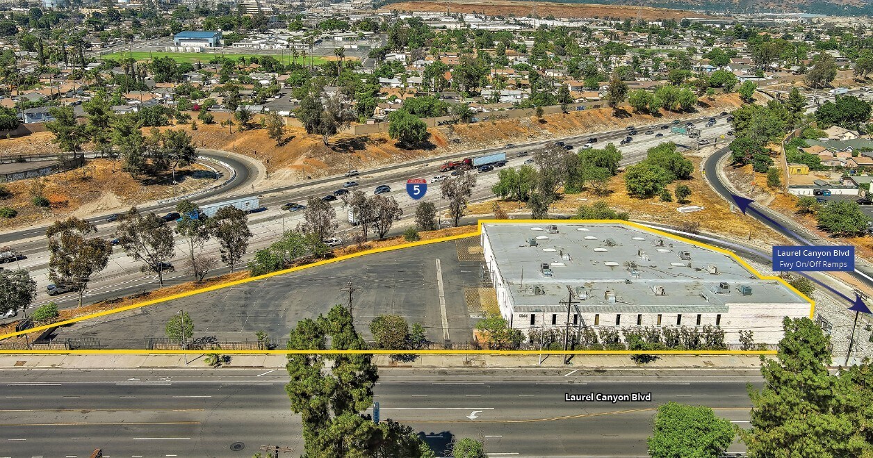 8866 Laurel Canyon Blvd, Sun Valley, CA for lease Building Photo- Image 1 of 24