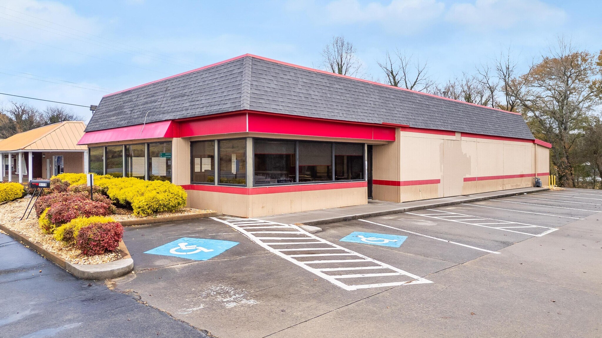 5119 S 11 Hwy, Calhoun, TN à vendre Photo du bâtiment- Image 1 de 41