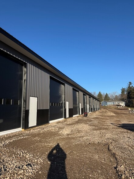 296 Fisher Rd, Rochester, NY for lease - Building Photo - Image 3 of 4