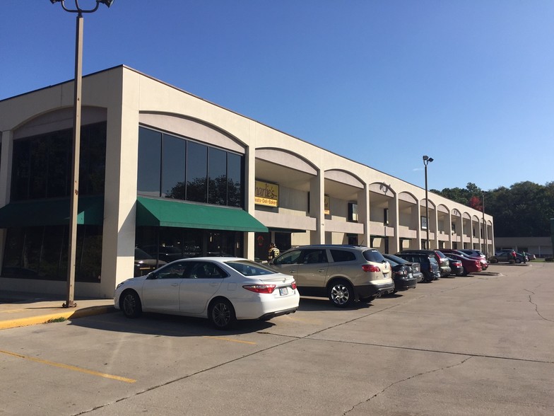 1900 Berry St, Elkhart, IN for lease - Building Photo - Image 1 of 13