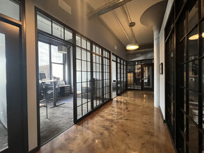 2211 N Elston Ave, Chicago, IL for lease Interior Photo- Image 2 of 8