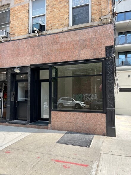 1434 Astoria Blvd, Astoria, NY for lease - Building Photo - Image 2 of 10