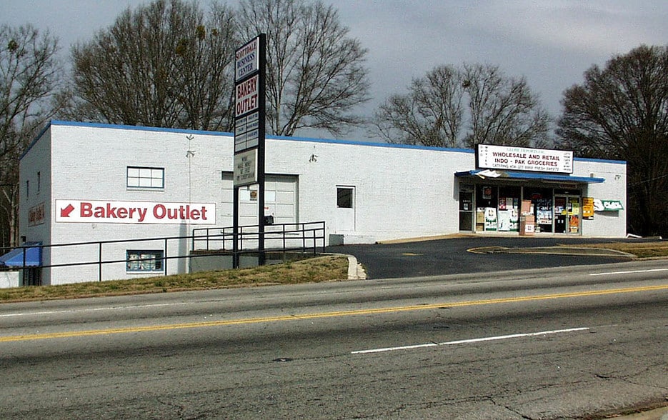 3110 E Ponce De Leon, Scottdale, GA for lease - Building Photo - Image 3 of 6