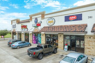 Plus de détails pour 701 E Nolana Loop, Pharr, TX - Commerce de détail à vendre