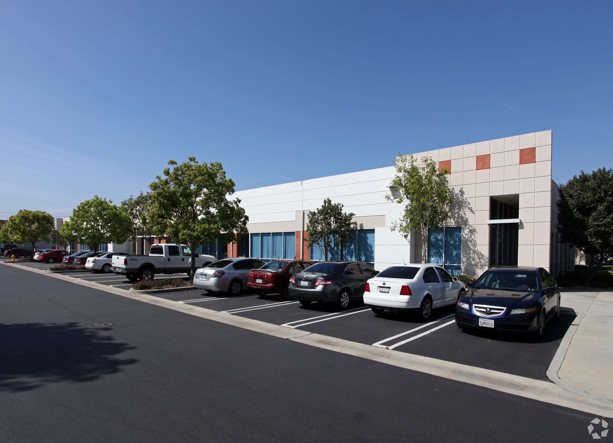 20984 Bake Pky, Lake Forest, CA à louer Photo principale- Image 1 de 24