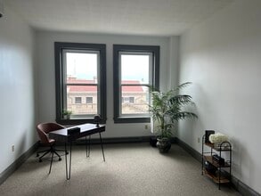 6 S Main St, Washington, PA for lease Interior Photo- Image 1 of 9