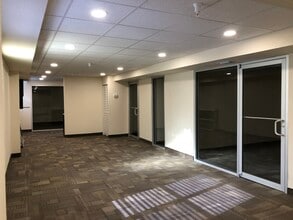 735 Arlington Ave N, Saint Petersburg, FL for lease Interior Photo- Image 1 of 5