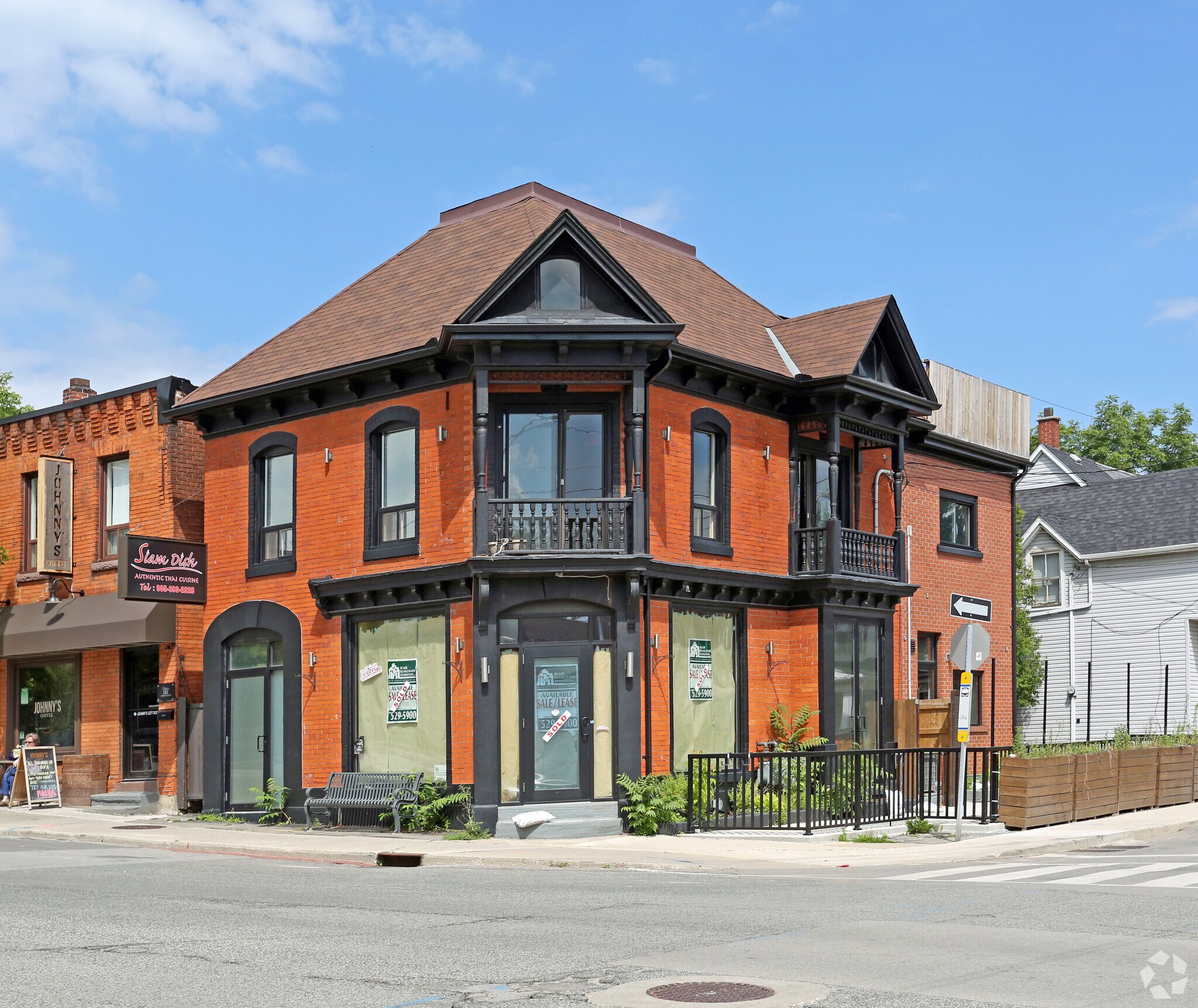 137 Locke St S, Hamilton, ON for sale Primary Photo- Image 1 of 1