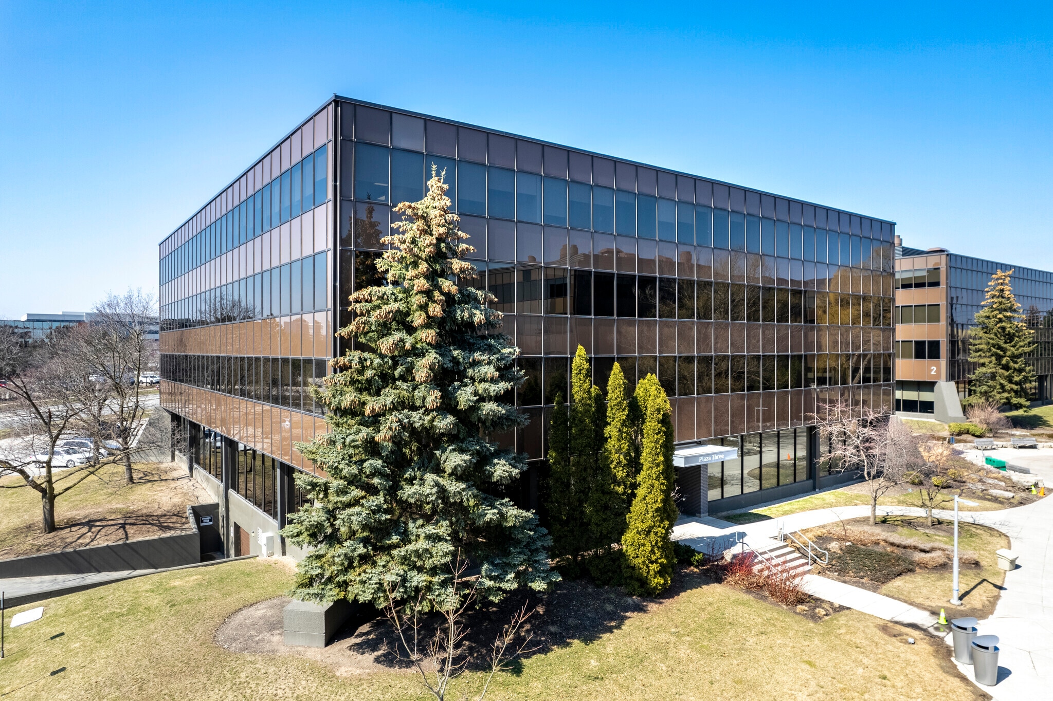 2000 Argentia Rd, Mississauga, ON à louer Photo principale- Image 1 de 8