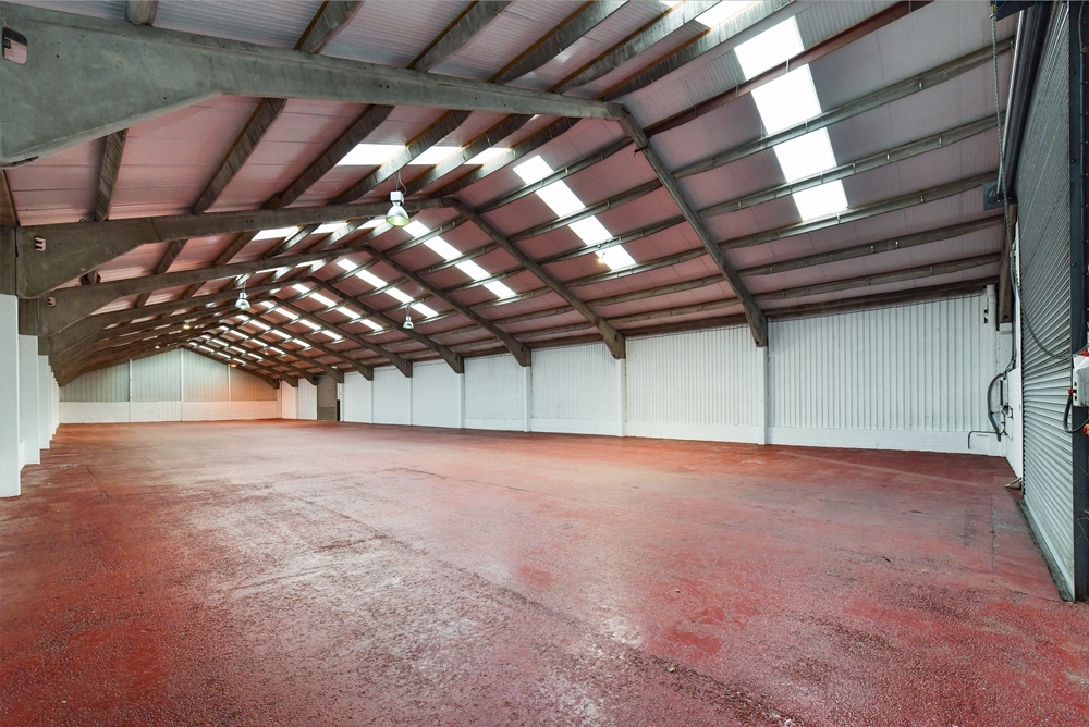 Roseland Business Park, Long Bennington for lease Interior Photo- Image 1 of 6