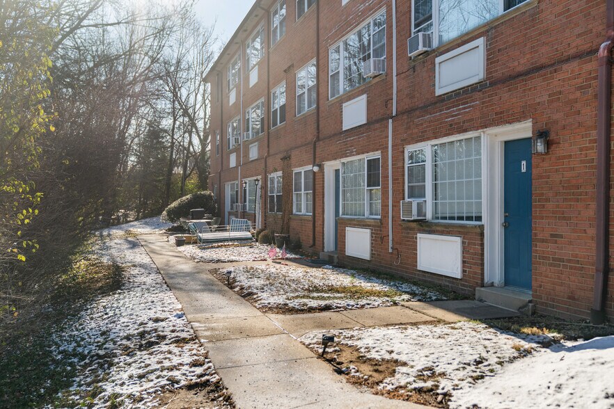 2000 2nd St S, Arlington, VA à vendre - Photo du bâtiment - Image 3 de 9