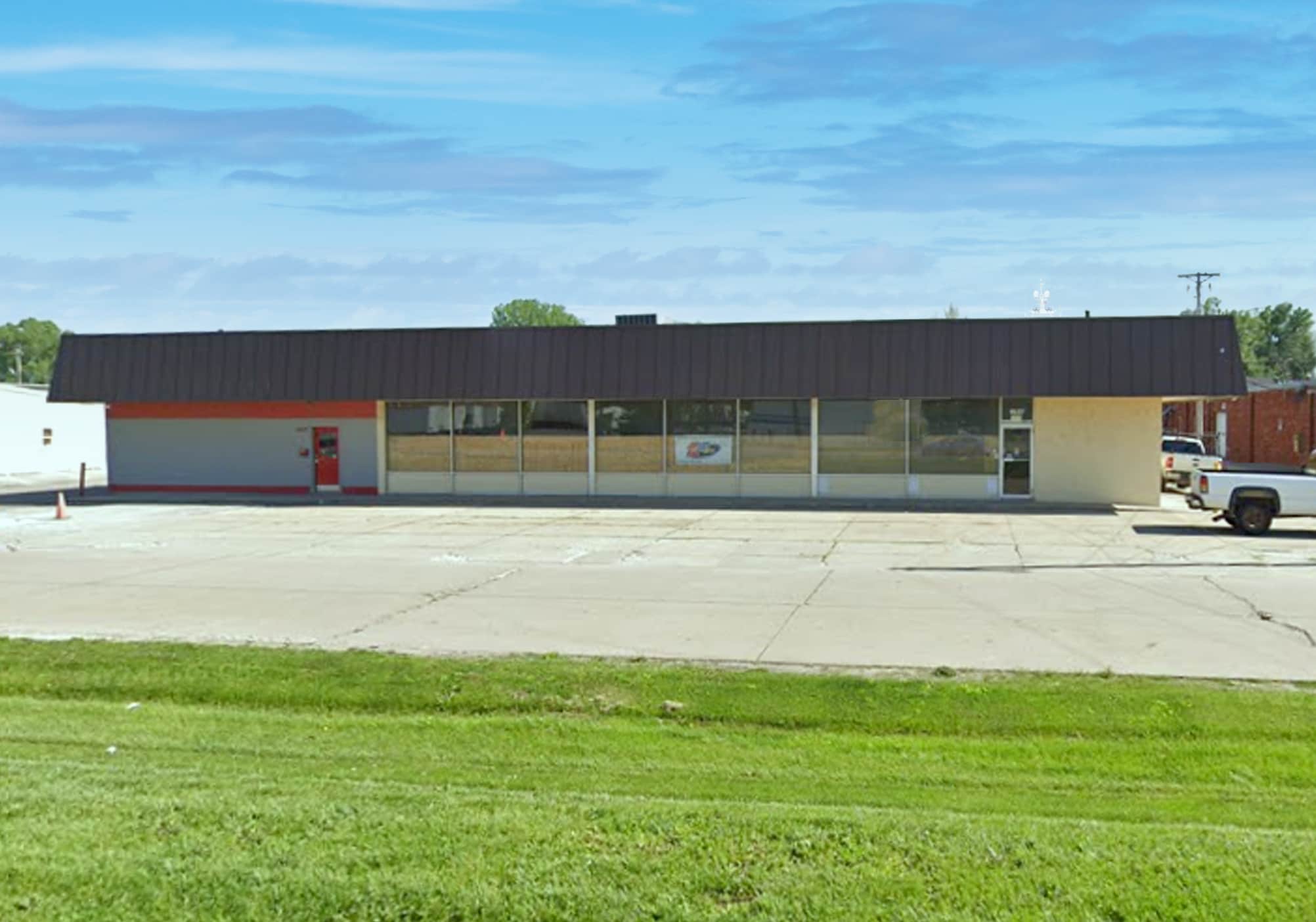 1537 E Euclid Ave, Des Moines, IA for lease Building Photo- Image 1 of 6
