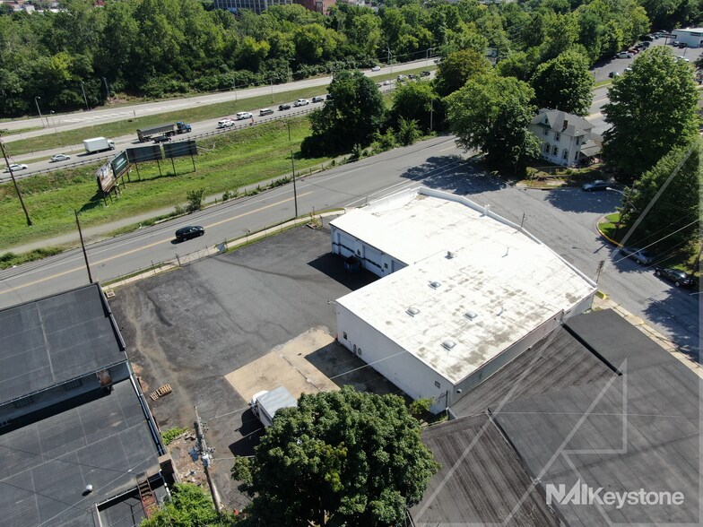 80 Morgantown Rd, Reading, PA à vendre - Photo du bâtiment - Image 2 de 4