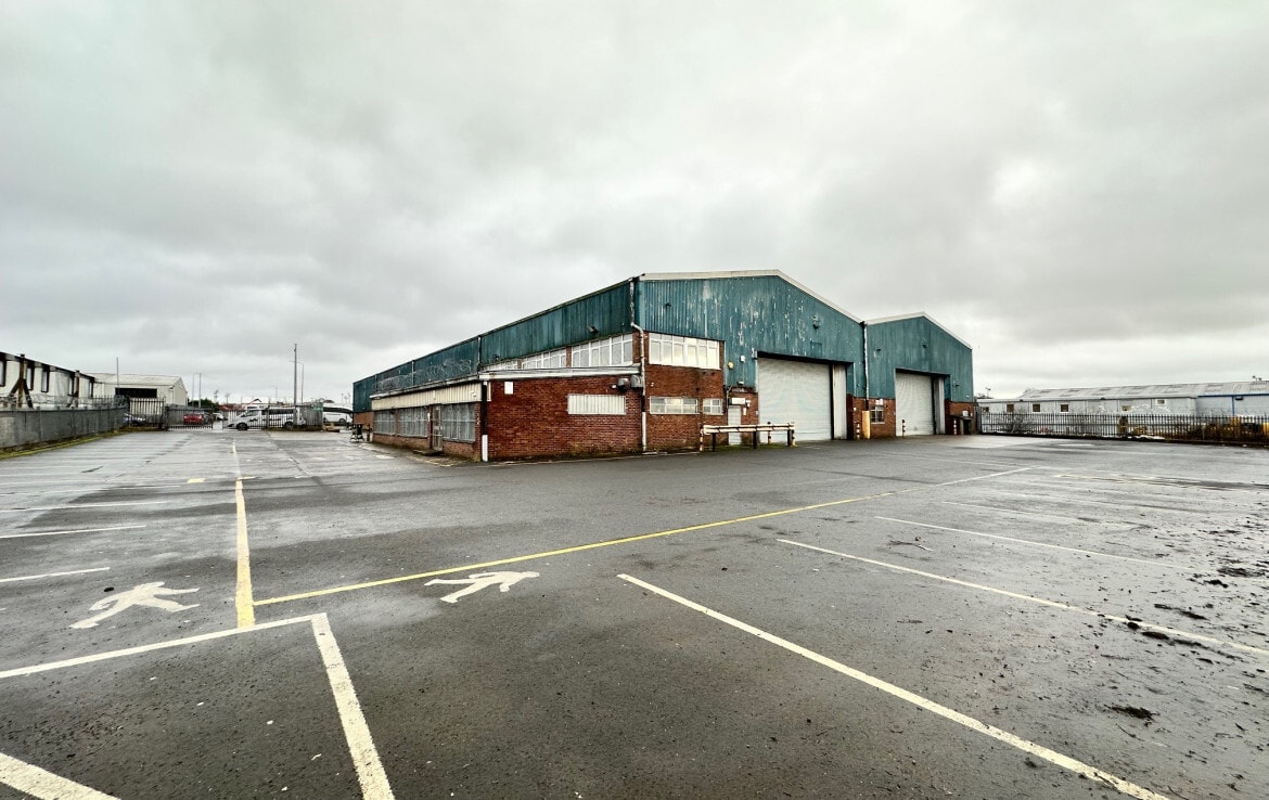 303 Ninian Rd, Airdrie for sale Building Photo- Image 1 of 3