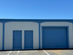 1042 Hopper Ave, Santa Rosa, CA à louer Photo du bâtiment- Image 1 de 3