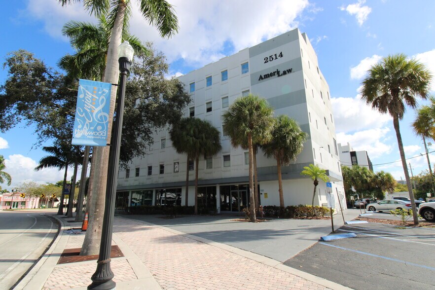 2514 Hollywood Blvd, Hollywood, FL à louer - Photo du bâtiment - Image 2 de 10