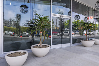 1550 Lincoln Blvd, Santa Monica, CA for lease Building Photo- Image 2 of 2