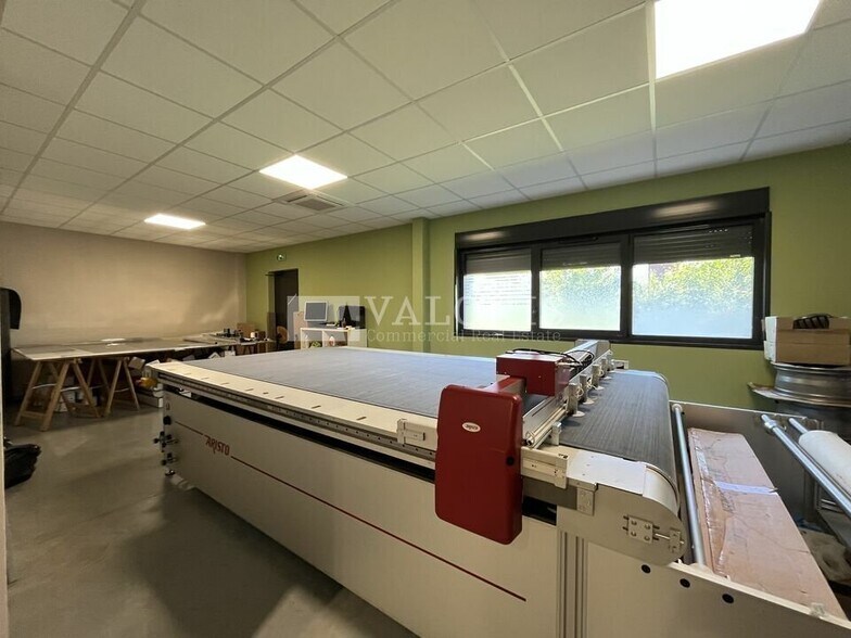 236 Rue De La Chapelle, Gleizé à louer - Photo du bâtiment - Image 3 de 10