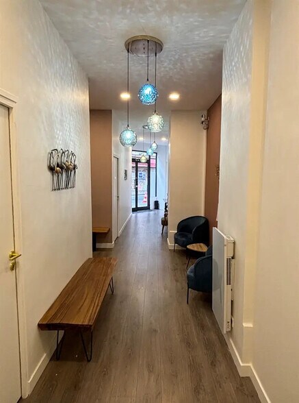 Commerce de détail dans Paris à vendre - Photo du bâtiment - Image 2 de 9