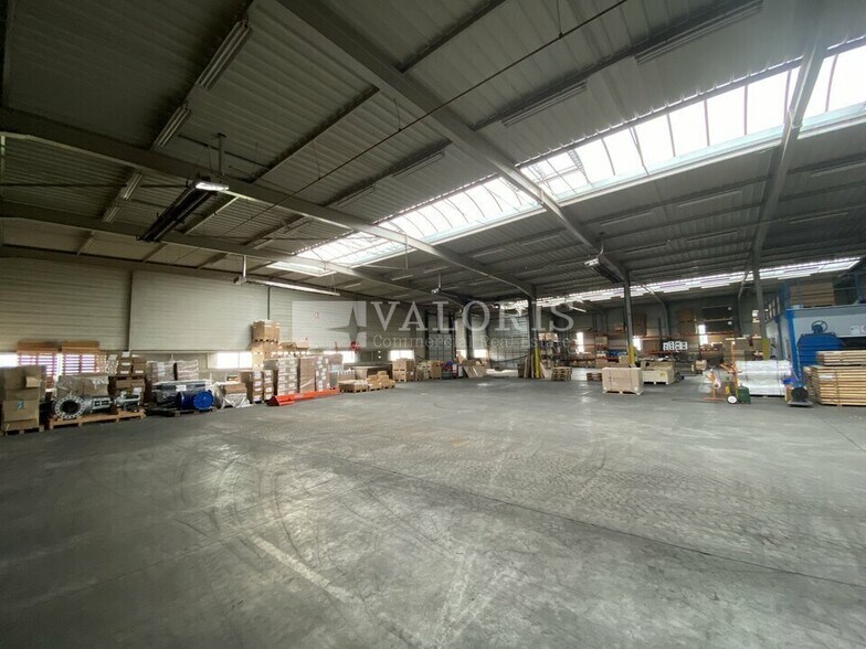 Flex dans Genas à louer - Photo du bâtiment - Image 3 de 4