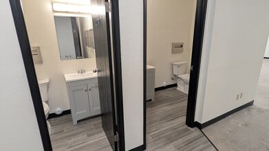 637 S 48th St, Tempe, AZ for lease Interior Photo- Image 2 of 6