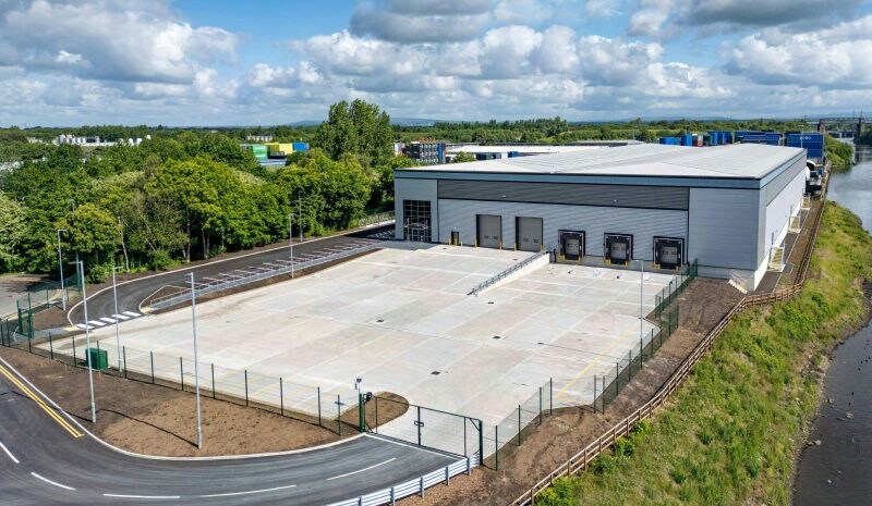Irlam Wharf Rd, Manchester à louer - Photo du bâtiment - Image 3 de 3