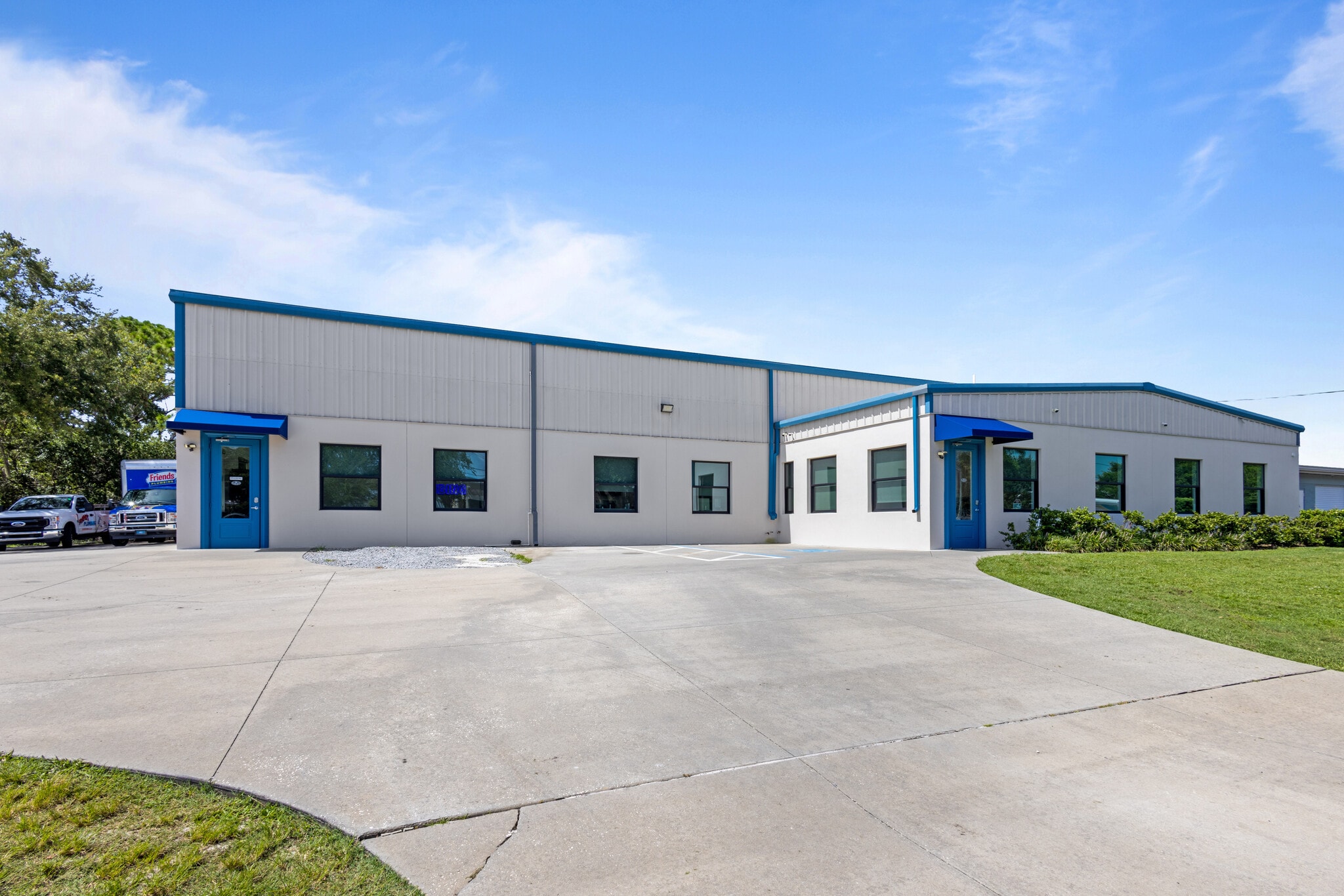325 Mears Blvd, Oldsmar, FL for sale Building Photo- Image 1 of 41