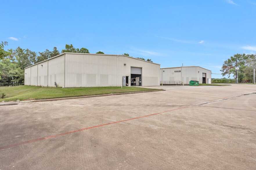 1207 N Fm 3083 Rd, Conroe, TX à louer - Photo du bâtiment - Image 1 de 17