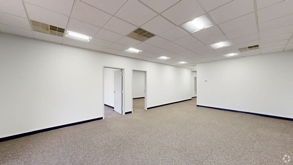 5009-5015 W WT Harris Blvd, Charlotte, NC for lease - Matterport 3D Scan - Image 2 of 18