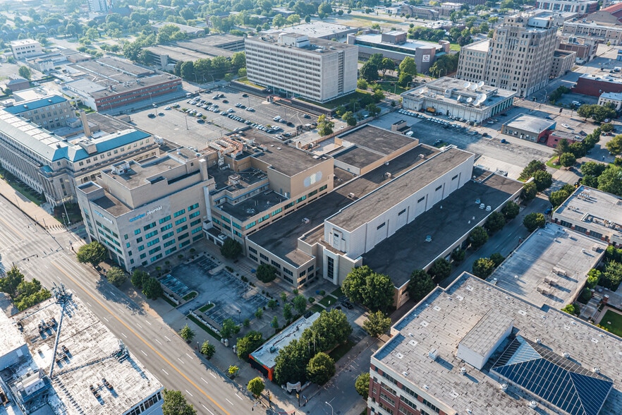 525 W Broadway, Louisville, KY for sale - Building Photo - Image 3 of 3