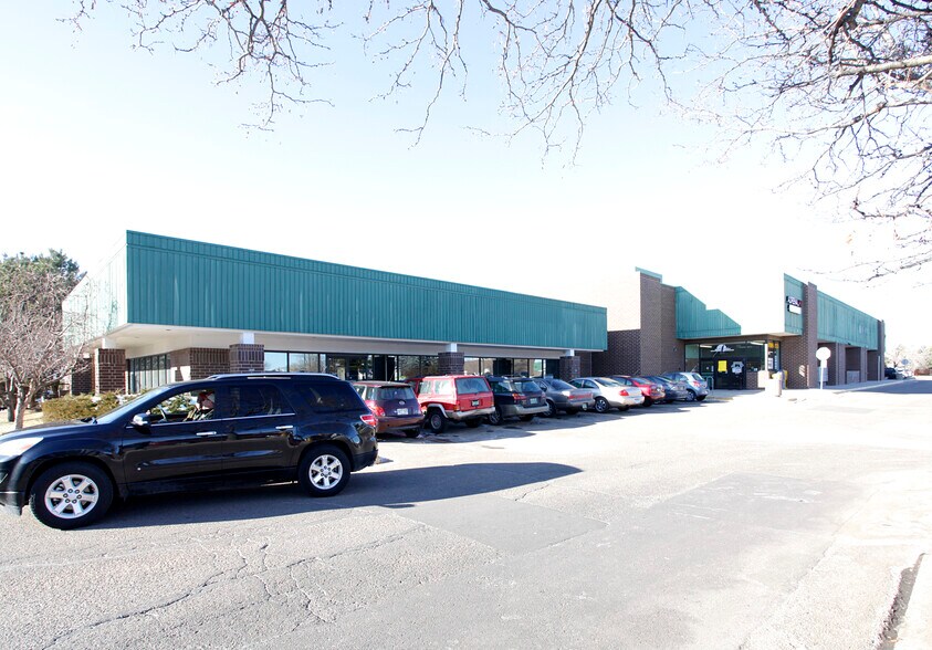 8203-8267 S Holly St, Centennial, CO à louer - Photo du bâtiment - Image 2 de 9