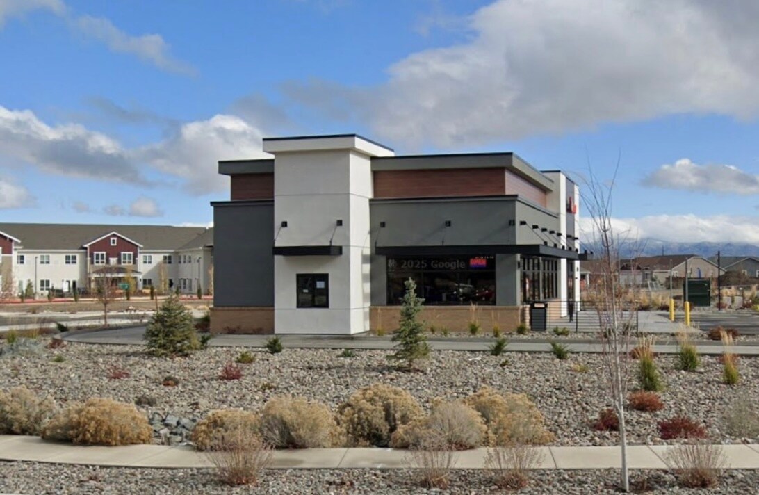 913 Santa Anita Ave, Minden, NV à louer Photo du bâtiment- Image 1 de 4