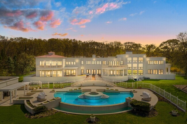 More details for 157 Cliff Rd, Port Jefferson, NY - Specialty for Sale