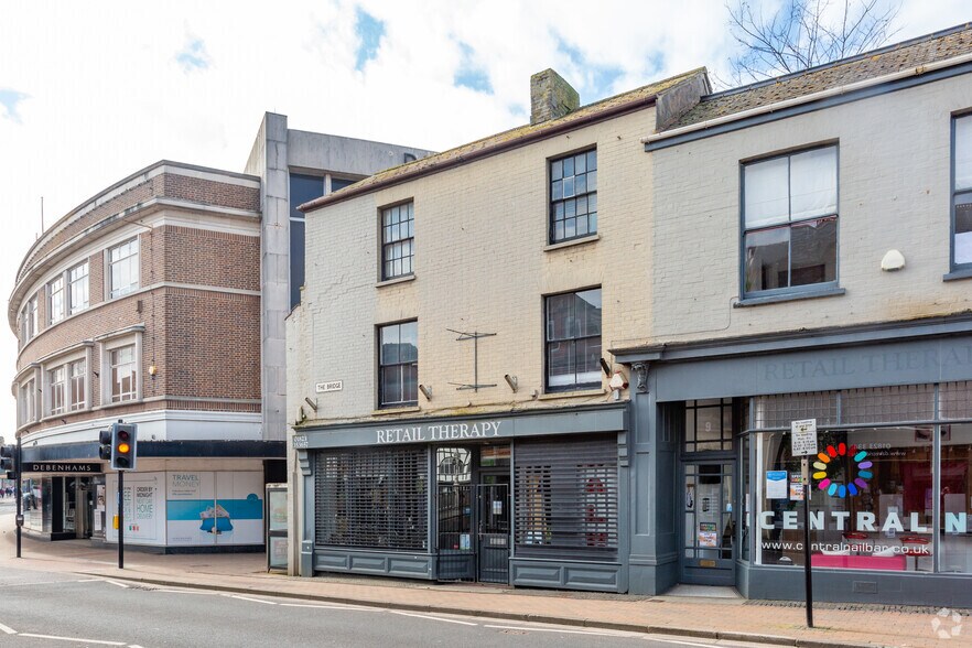 5-7 The Bridge, Taunton à louer - Photo du bâtiment - Image 2 de 3