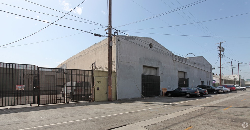 2416-2424 Hunter St, Los Angeles, CA à louer - Photo principale - Image 1 de 5