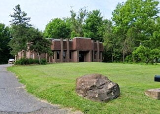 Plus de détails pour 3 Turner Dr, Spencerport, NY - Industriel à vendre