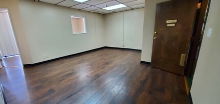 2801 Camino del Rio S, San Diego, CA for lease Interior Photo- Image 2 of 8