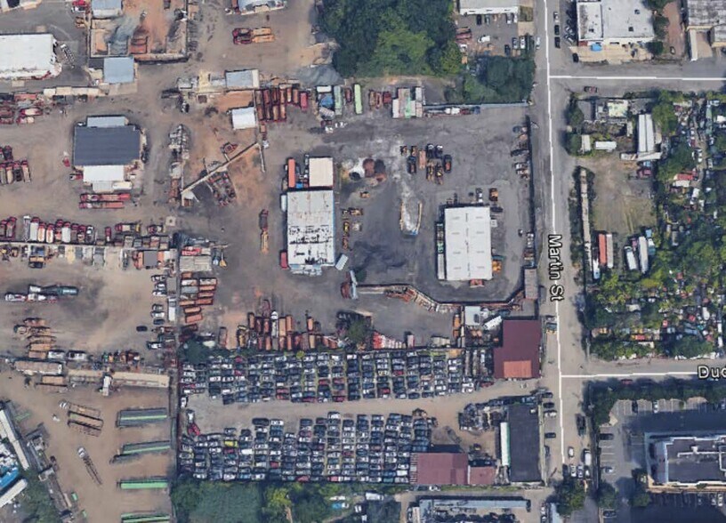 750 Martin St, Avenel, NJ à louer - Photo du bâtiment - Image 1 de 1