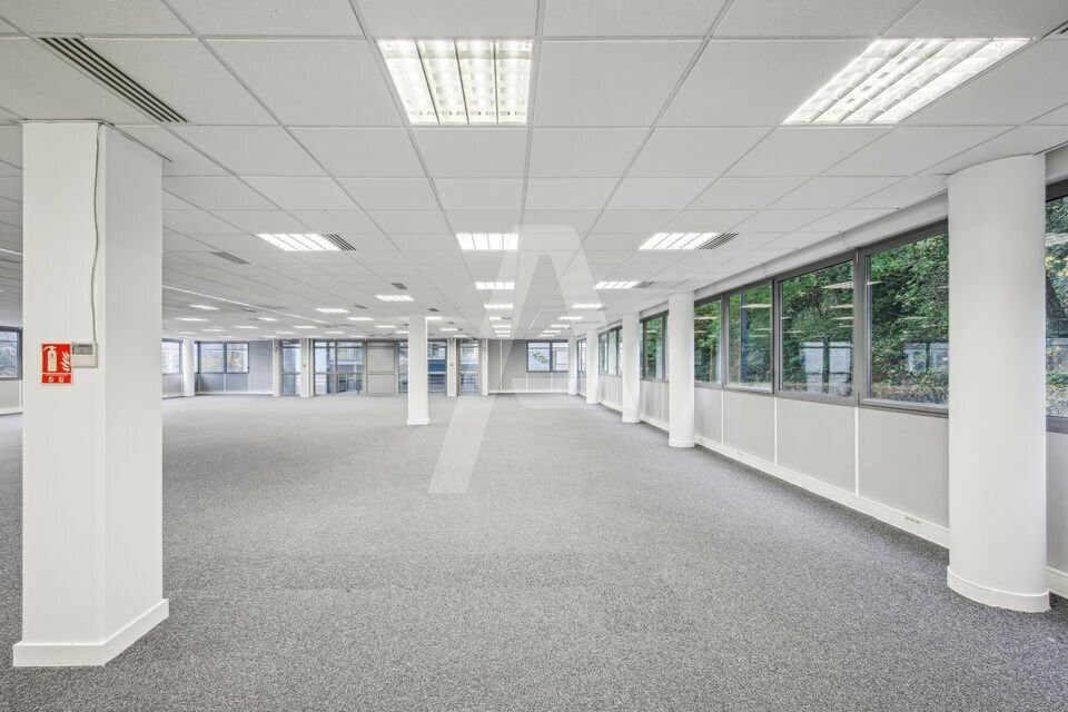 8 Boulevard Dubreuil, Orsay for lease Building Photo- Image 1 of 13