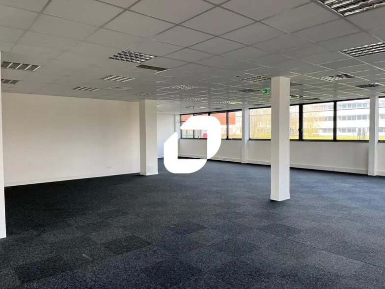 Office in VILLENEUVE-D'ASCQ for lease - Interior Photo - Image 3 of 18