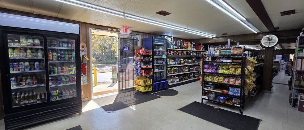 1301 N Hill St, Griffin, GA for sale - Building Photo - Image 3 of 7